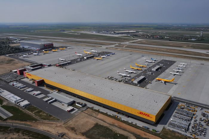 DHL Hub