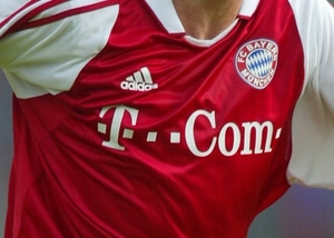 T-Com-Logo auf Bayern-Trikot