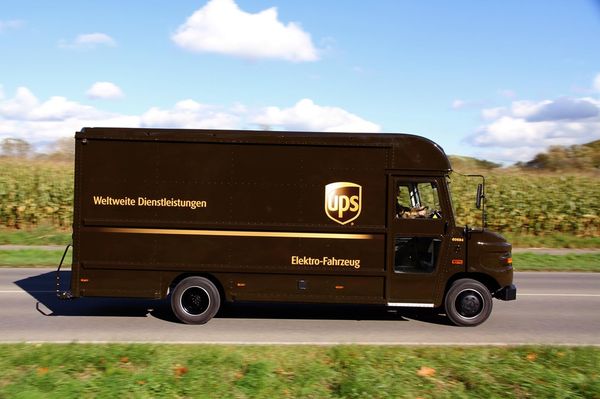 UPS-Elektro-Kfz