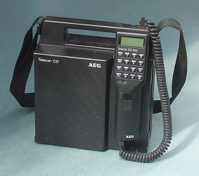 Porty: AEG Telecar